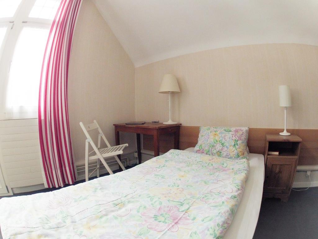 Basicrooms Hotel Unterseen Номер фото